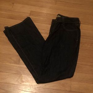 Never worn Old Navy dark washed jeans Size 8S
